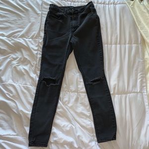 Black high waisted skinny jeans
